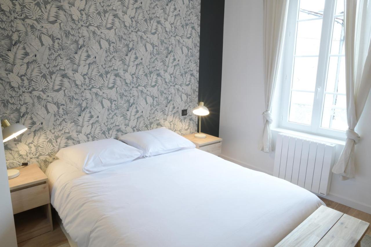 T3 De Charme Situe En Hyper Centre Avec Wifi, Linge, Draps, Savons Et Serviettes Fournis Cognac Oda fotoğraf